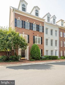 413 S Fayette St, Alexandria, VA, 22314