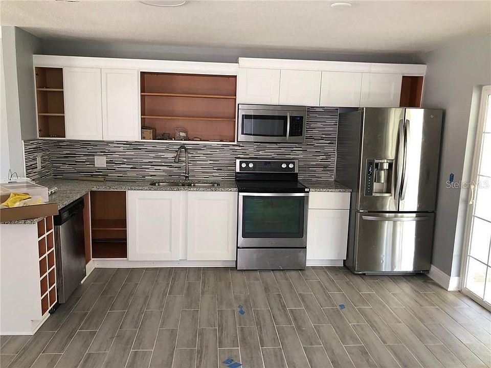 2nd image of 1579 Weeping Willow Ct