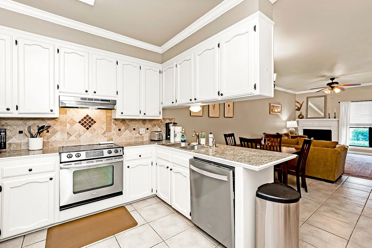 Building Photo - 4188 Jefferson Woods Dr