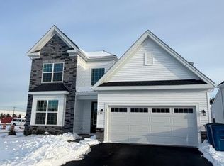 17 Prado Rd, Monroe Township, NJ 08831