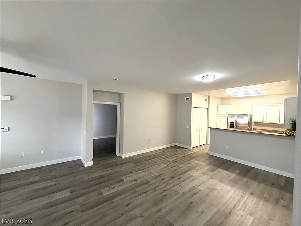 7450 S Eastern Ave #1059