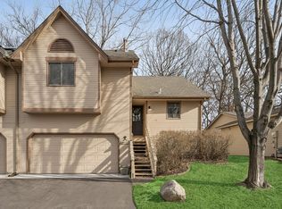 5435 W Bavarian Pass, Minneapolis, MN 55432