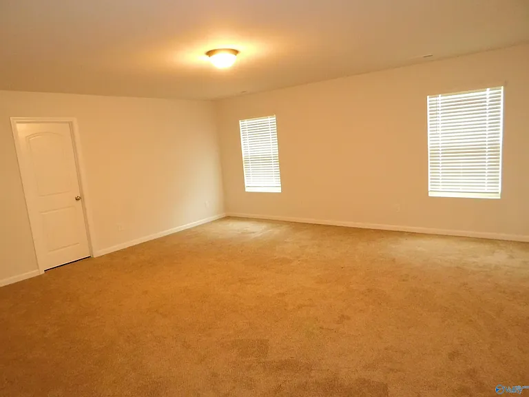 136 Winstead Cir — Photo 12
