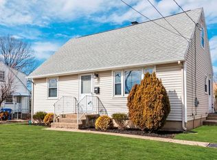 128 James St, Hopelawn, NJ 08861
