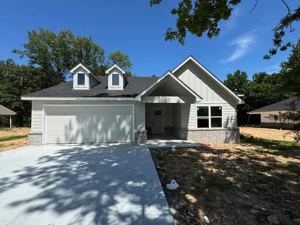 1469 Rockwood Dr, Grove, OK 74344