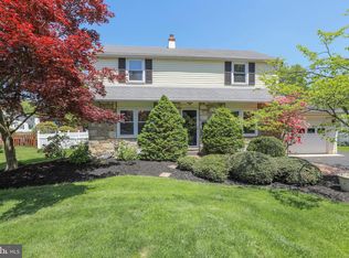 25 Belair Rd, Warminster, PA 18974