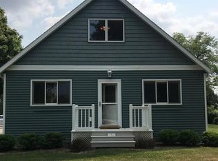 10025 Kraut Rd, Franksville, WI 53126