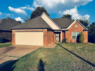 5240 Crossfield Rd, Memphis, TN 38109