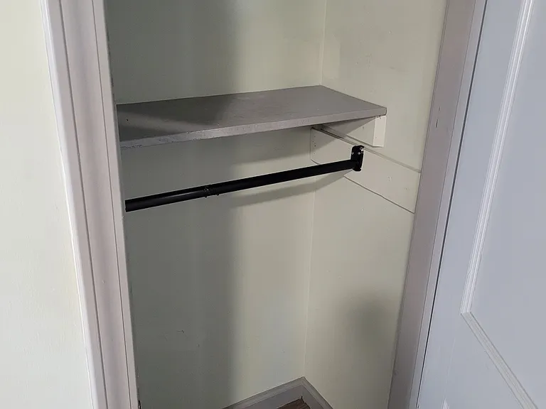 127 Boston Ct — Photo 14