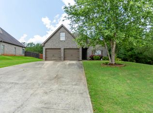 321 Lacey Ave, Maylene, AL 35114