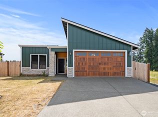 2122 Hawks View Ln, Winlock, WA 98596