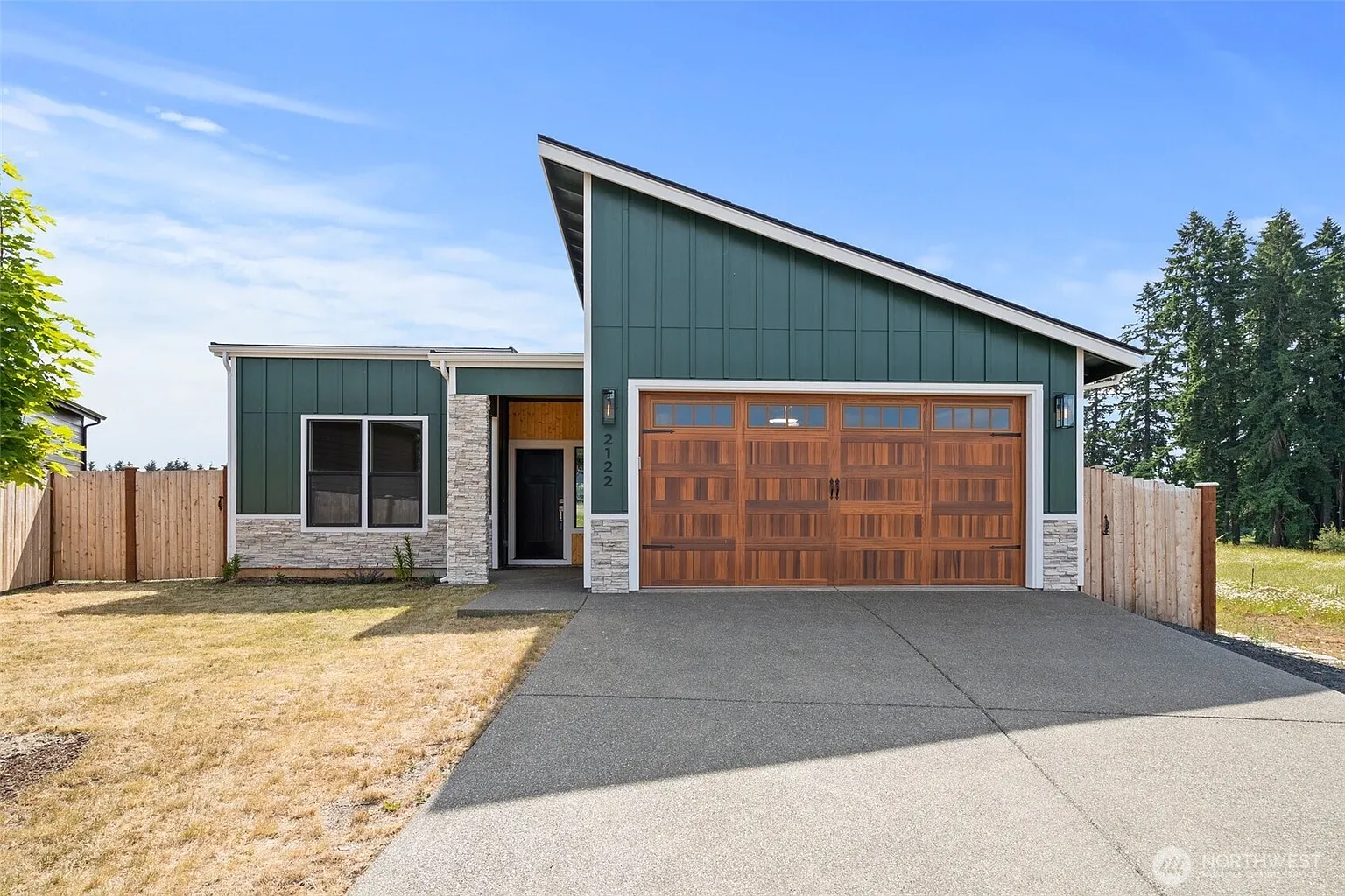 2122 Hawks View Lane photo 1