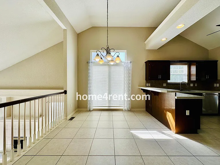 14236 W 153rd St — Photo 6