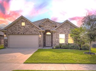 1829 Ruffian Dr, Granbury, TX 76049