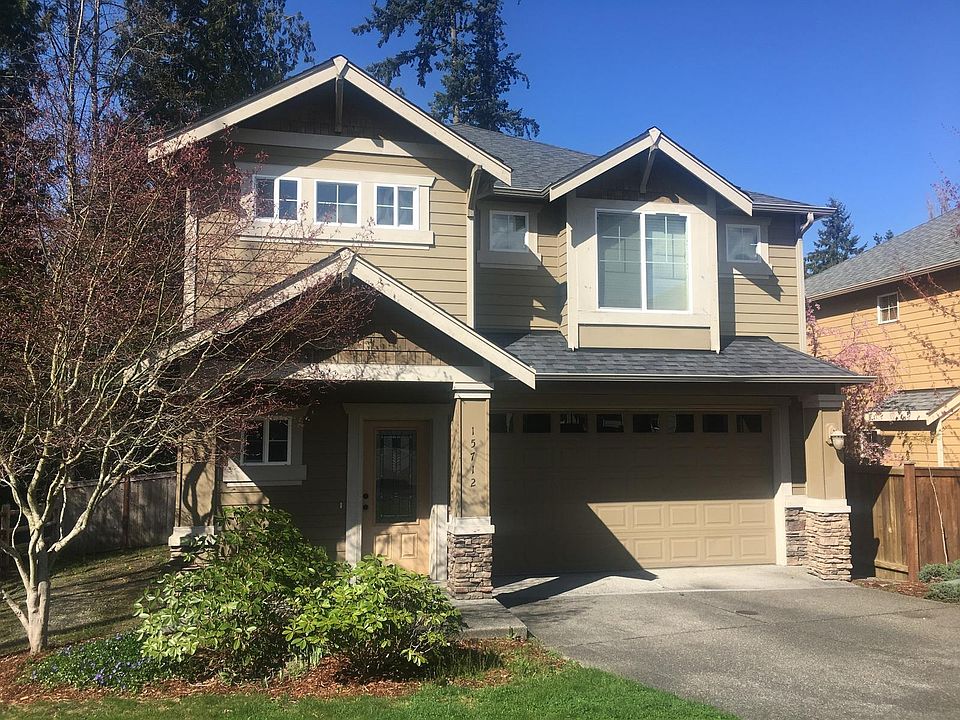 Beautiful home in Stonehaven neighborhood