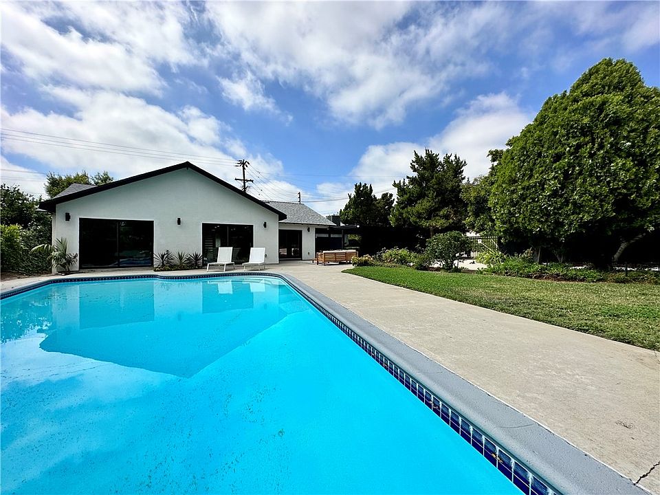 17457 San Fernando Mission Blvd, Granada Hills, CA 91344 MLS 