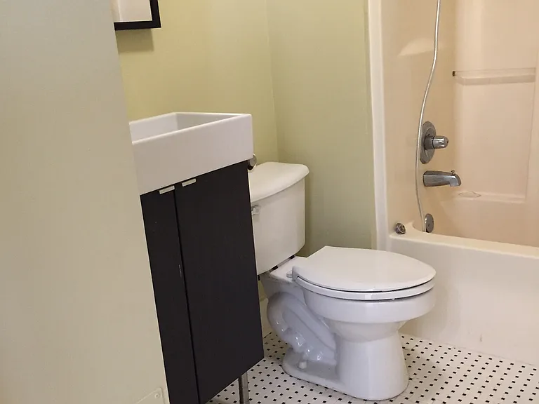 715 Sherman St #2 — Photo 2