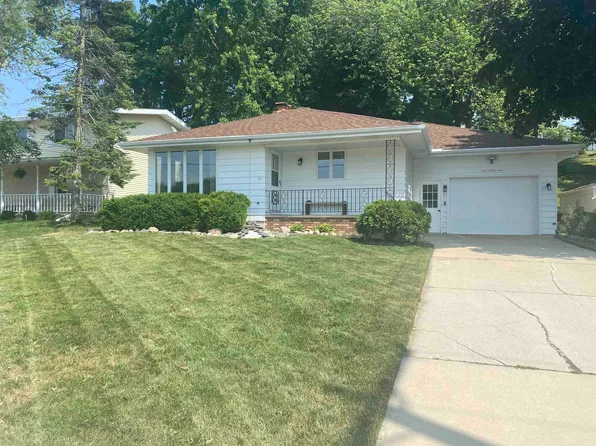 339 Washington St, Wrightstown, WI 54180