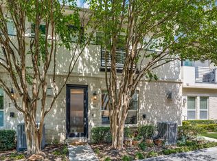 7333 Valley View Ln #302, Dallas, TX 75240