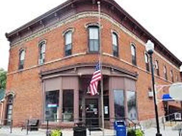 209 W High St #1, Orangeville, IL 61060