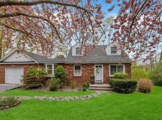 27 Twilight Rd, Rocky Point, NY 11778