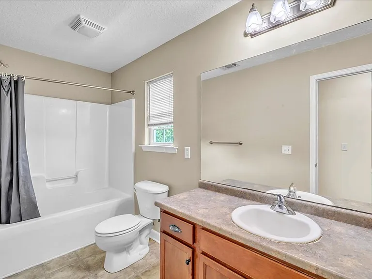 256 Savannah Ln — Photo 26