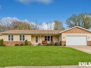 2922 56th Street Ct, Moline, IL 61265