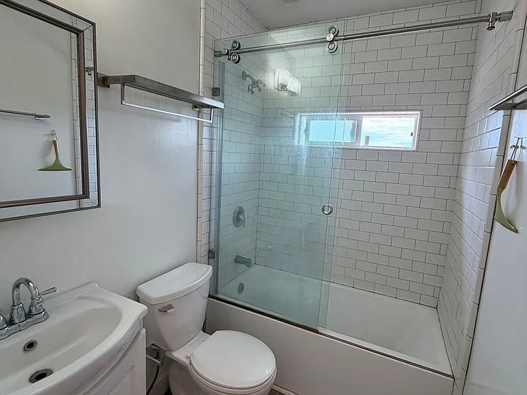 4253 Carpinteria Ave #B — Photo 9