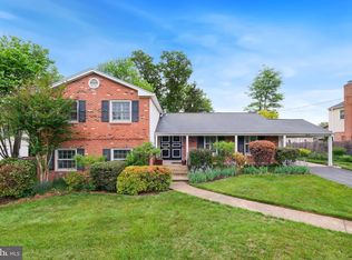 8815 Postoak Rd, Rockville, MD 20854