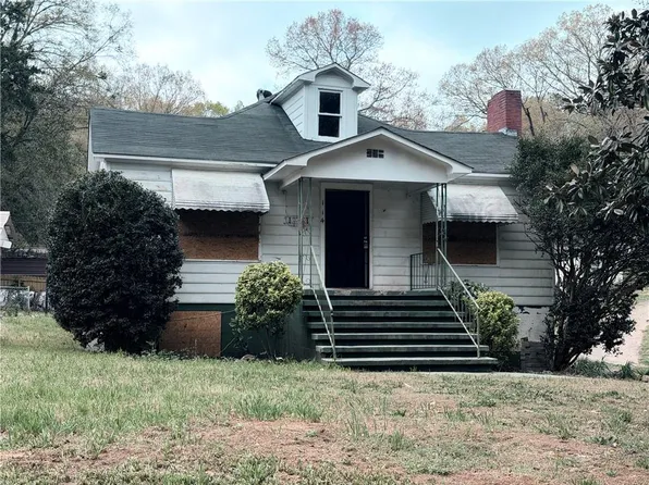 114 Teat St SE, Lindale, GA 30147