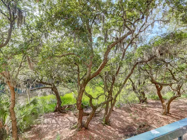 145 Pier View St Unit 109, Daniel Island, SC 29492