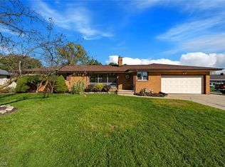 12766 Gardenside Dr, North Royalton, OH