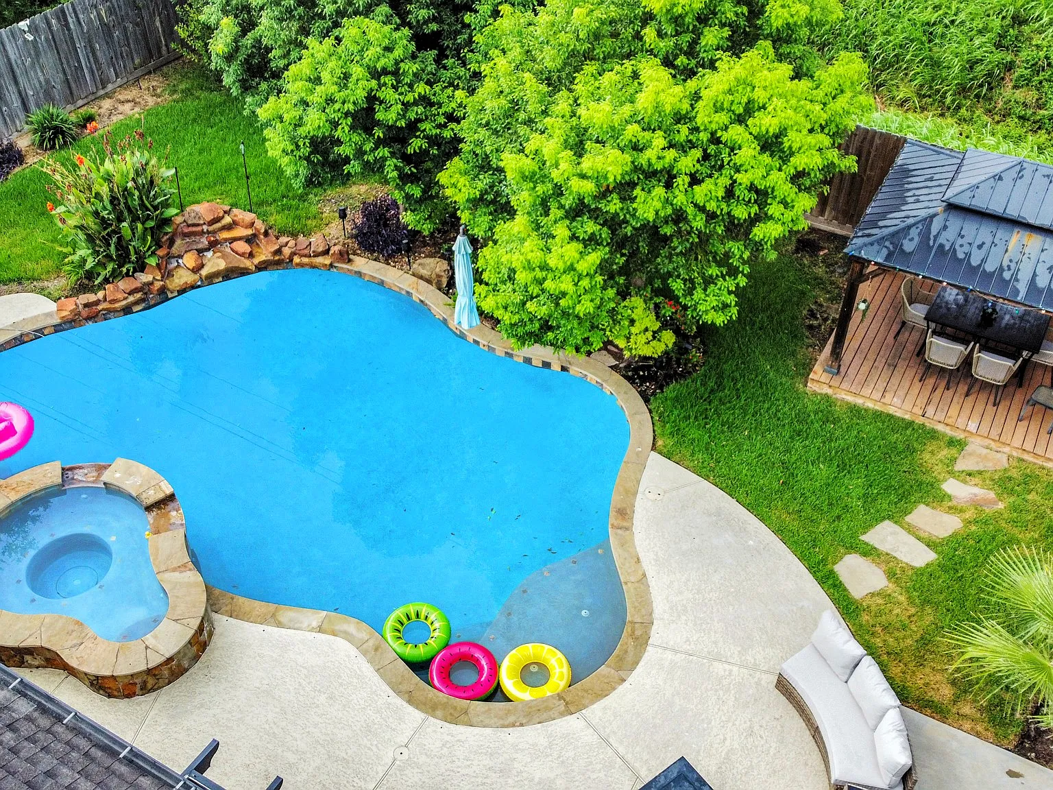 4 bed, 3.5 bath, 2630 sqft, $4,500 — Photo 3