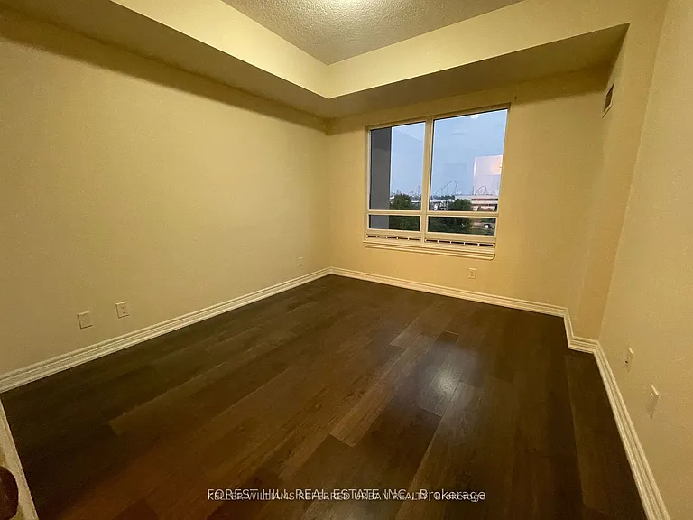 9245 Jane St #614 — Photo 11