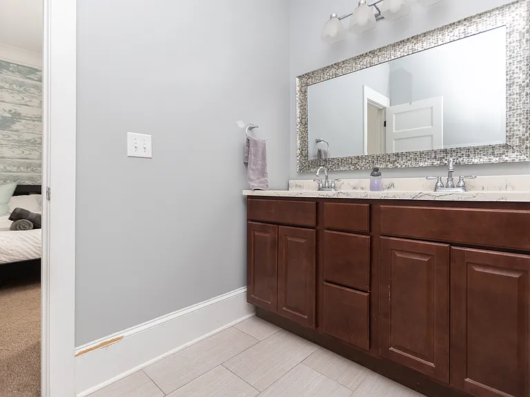919 Parkwood Ave — Photo 19