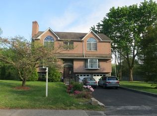 359 Washington St, Tappan, NY 10983