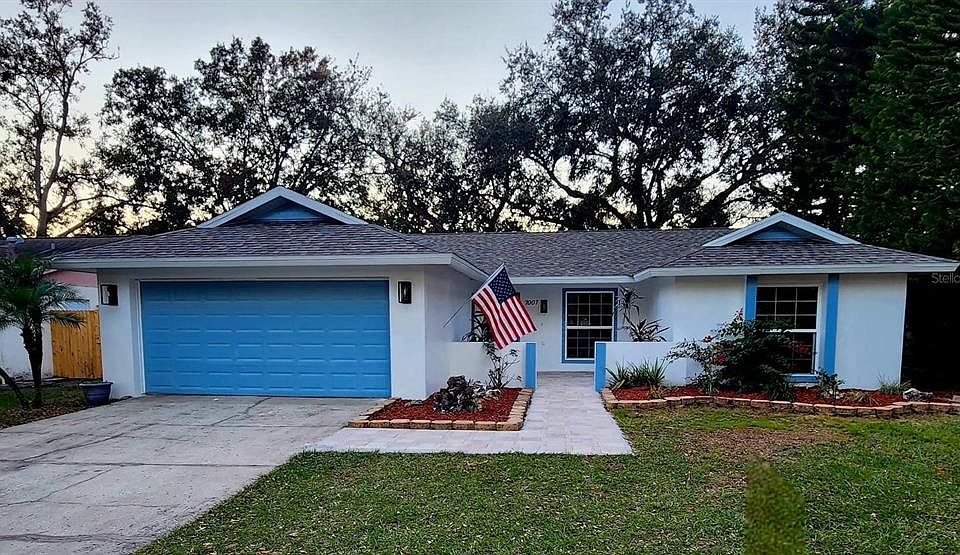 1st image of 7007 Oakview Cir