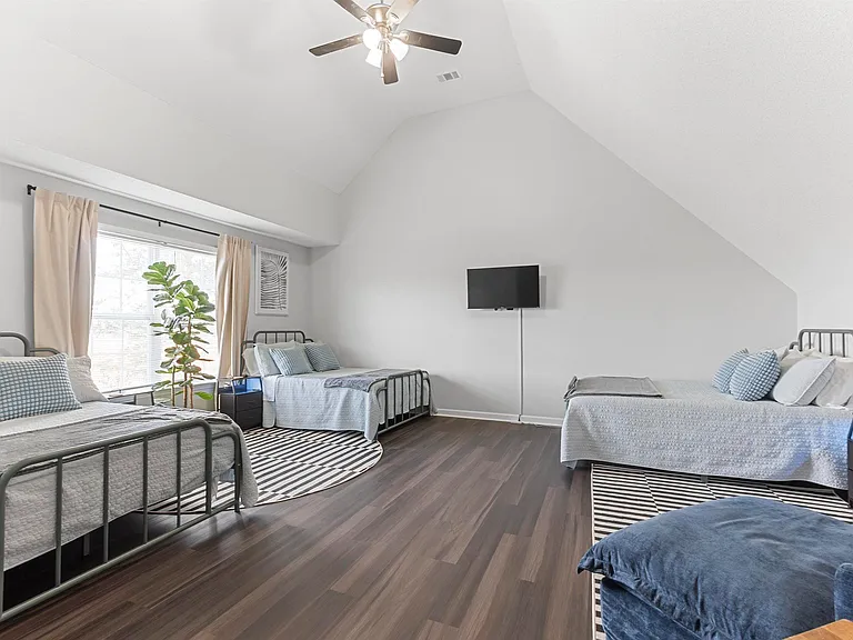 309 Raleigh Dr — Photo 63
