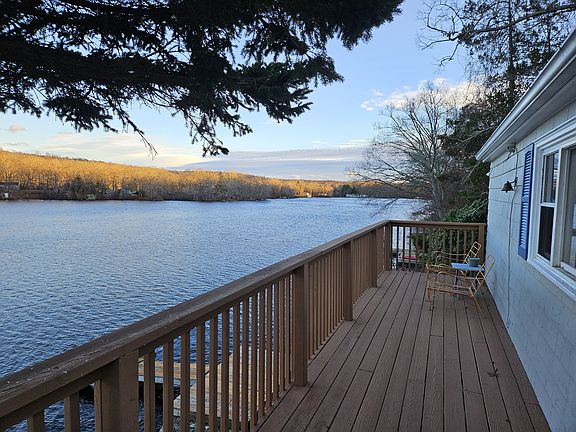 Deck facing Long Pond