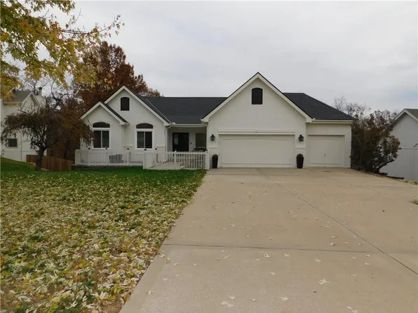8511 N Barberry Ave, Kansas City, MO 64153