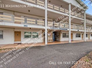 911 Washington Ave APT 315, Largo, FL 33770