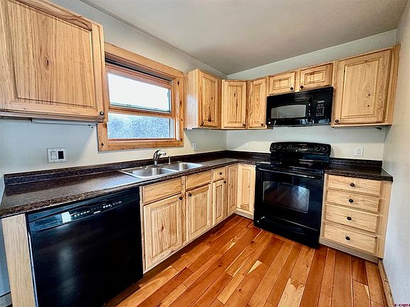4th image of 144 Mackinaw Way