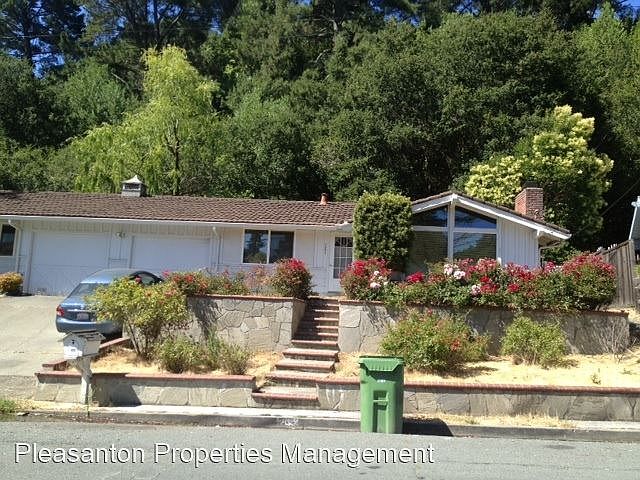 1st image of 2092 Donald Dr