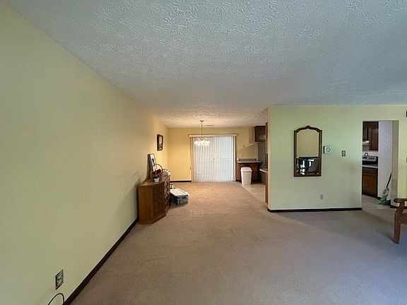 5th image of 115 Munson Dr