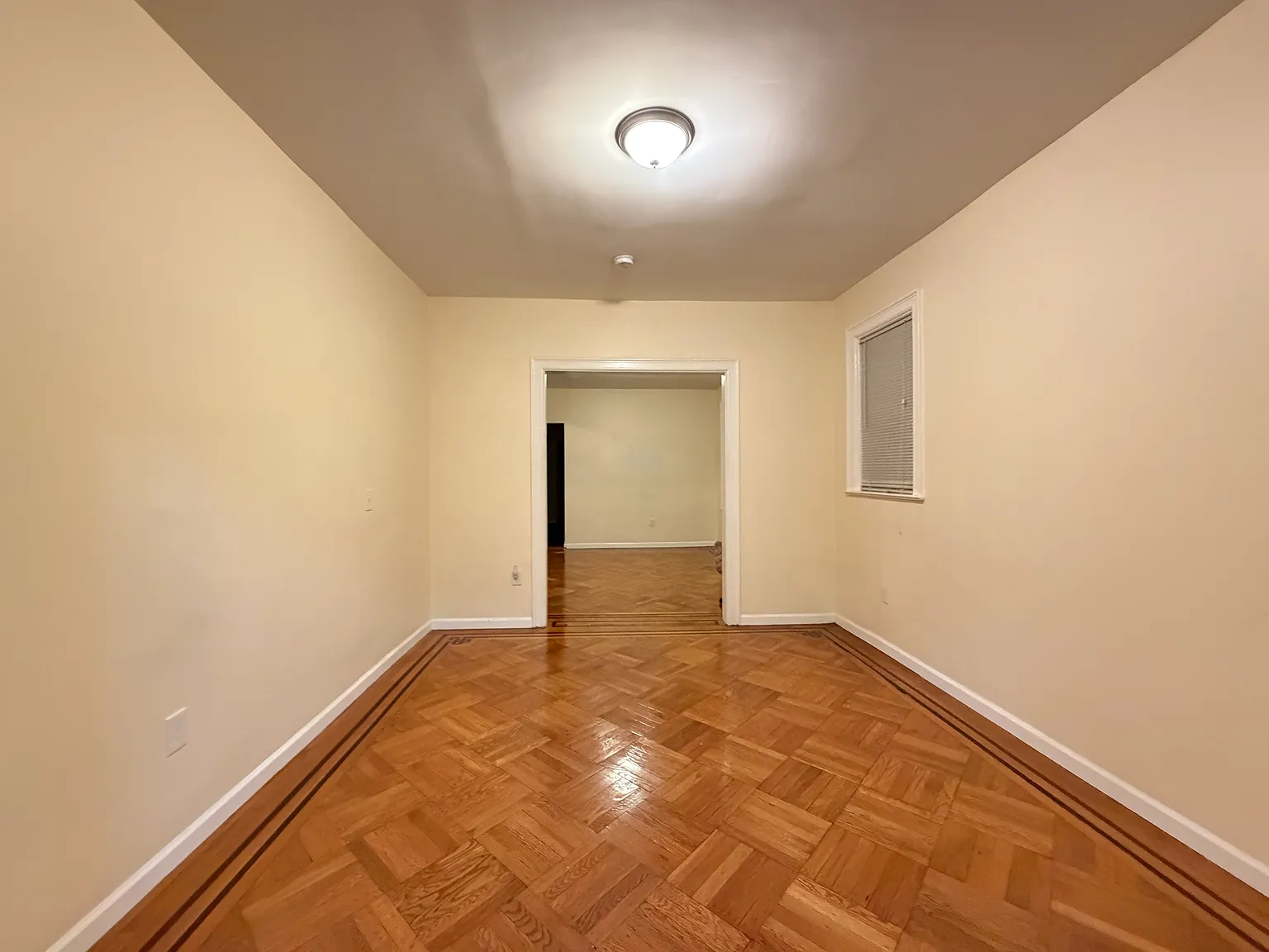 5 bed, 1400 sqft, $3,500 — Photo 4