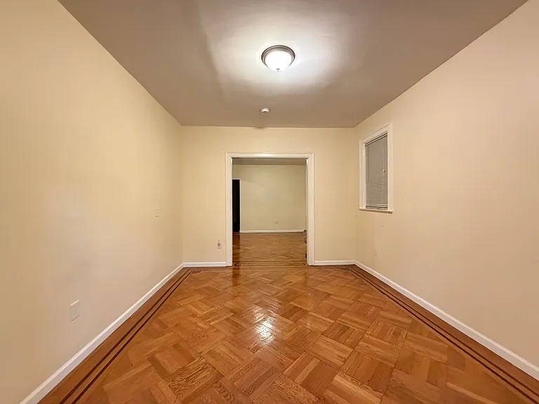 198 Danforth Ave #1 — Photo 5