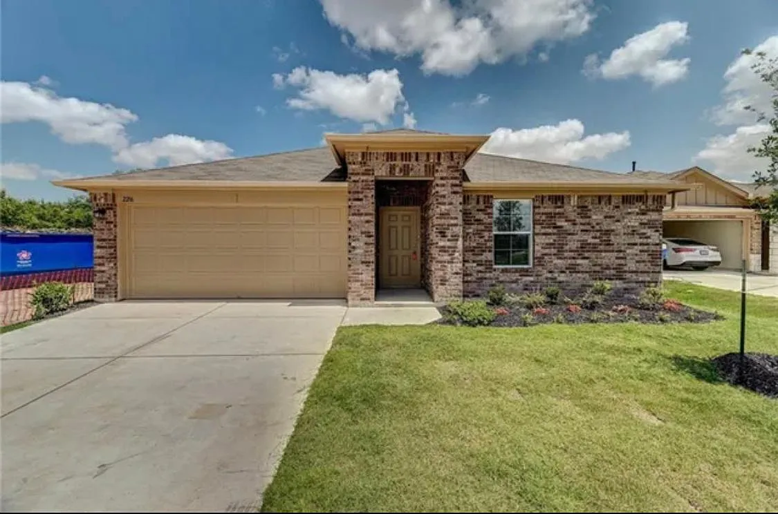 2216 Dickinson Ter — Photo 2
