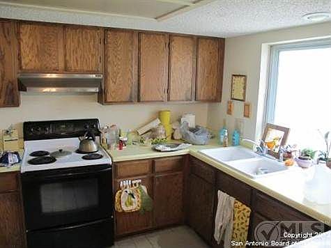 5th image of 8702 Timberwilde St