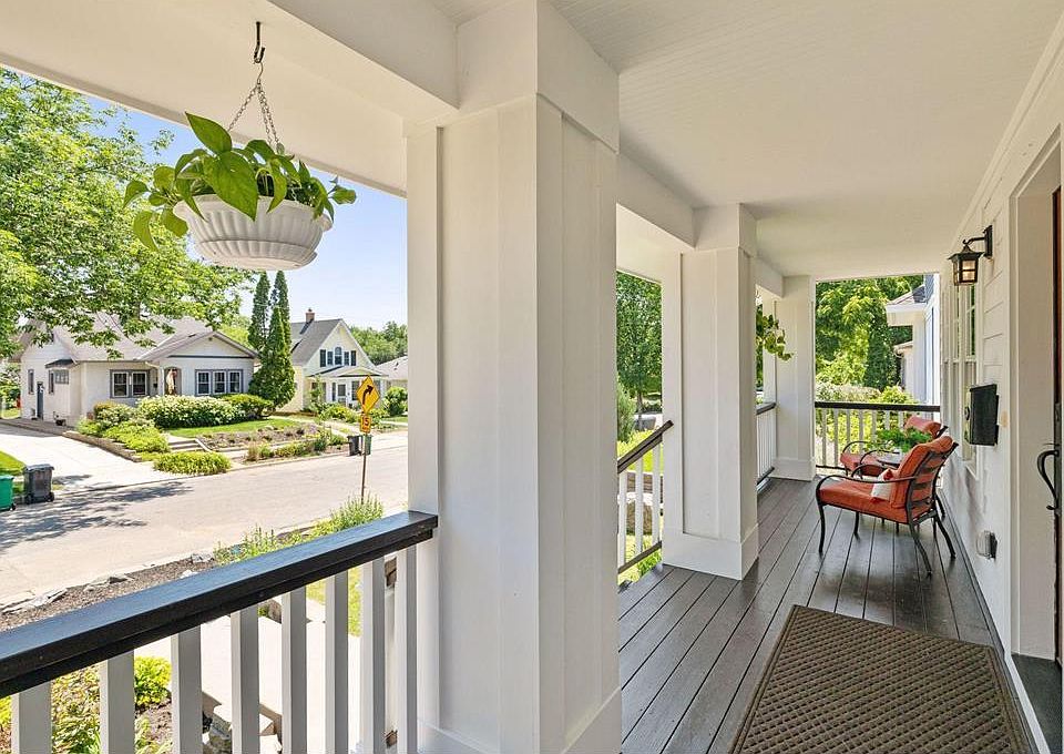Spacious front porch.