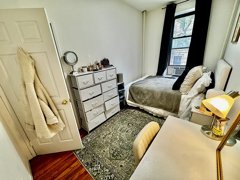 435 E 75th St #7 — Photo 9